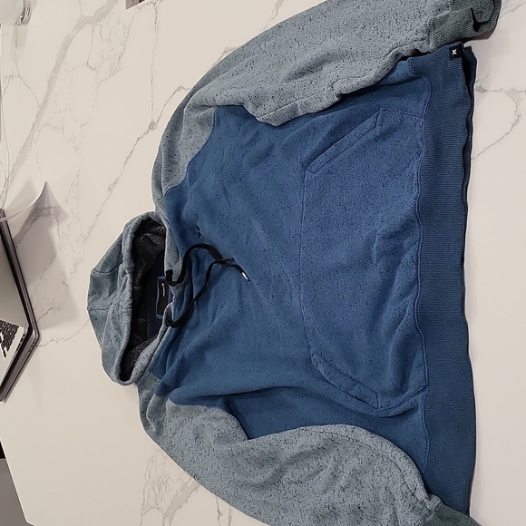 2 Hurley Men's XL Sweatshirts 1 gray/black and 1 blue/teal - Picture 3 of 6